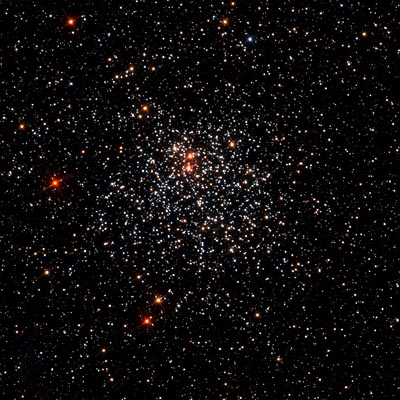 Hubble image of globular star cluster NGC 1987 in Mensa
